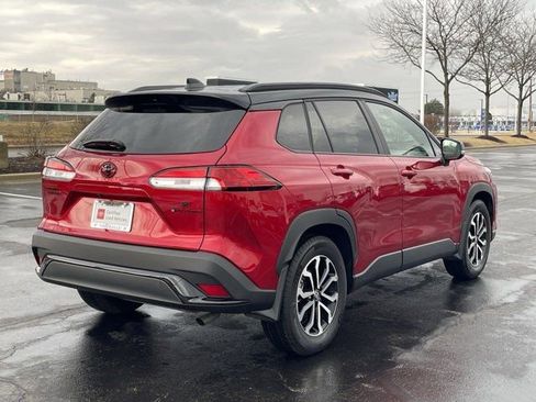 Certified 2025 Toyota Corolla Cross SE w/ Moonroof Package image 5