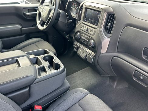 Certified 2025 Chevrolet Silverado 1500 Custom Trail Boss w/ Dark Appearance Package image 15