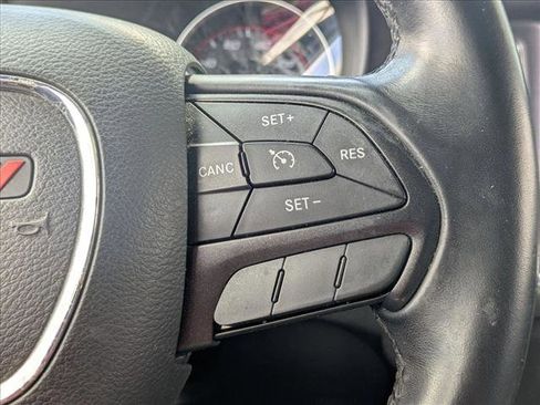 Used 2015 Dodge Charger SE w/ Sport Appearance Group image 12