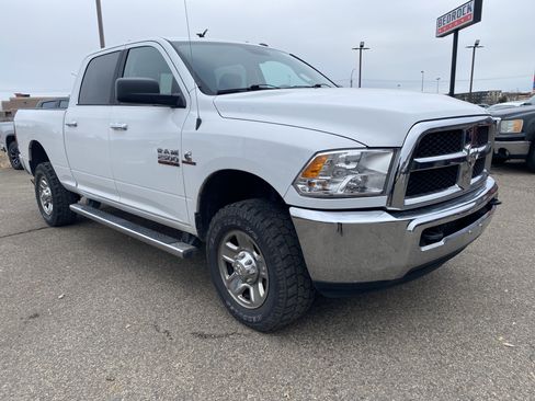 Used 2017 RAM 2500 SLT image 4