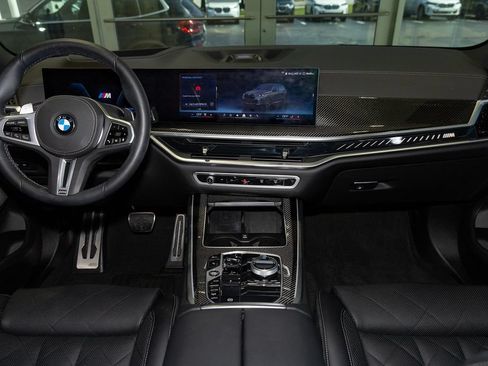 Used 2025 BMW X5 M60i AWD/4WD image 2
