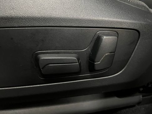 Used 2023 BMW X1 xDrive28i image 11