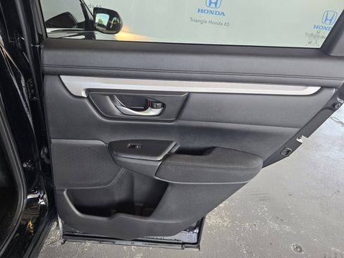 Used 2022 Honda CR-V LX image 11