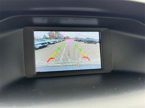 Used 2018 Ford Focus SE w/ SE Appearance Package image 21