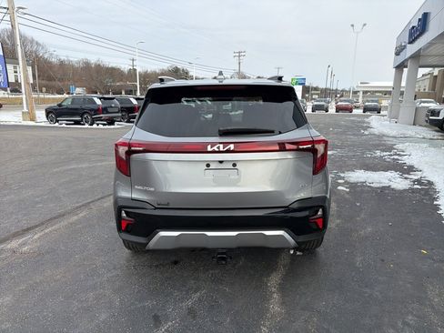 Used 2025 Kia Seltos S image 6