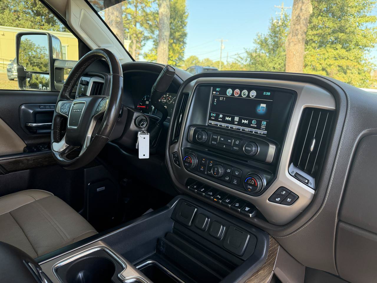 Used 2019 GMC Sierra 2500 Denali w/ Duramax Plus Package AWD/4WD image 14