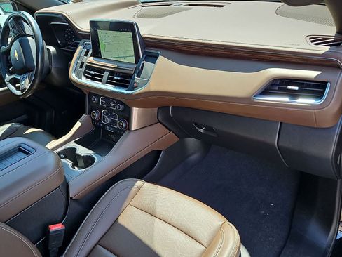 Used 2022 Chevrolet Tahoe High Country AWD/4WD image 36
