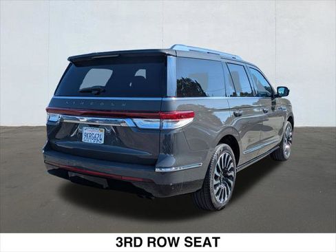 Used 2024 Lincoln Navigator Black Label AWD/4WD image 2