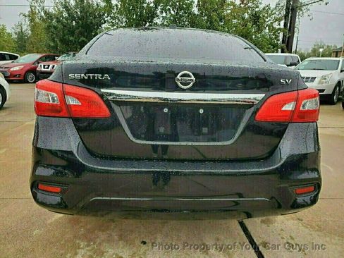 Used 2019 Nissan Sentra SV image 11