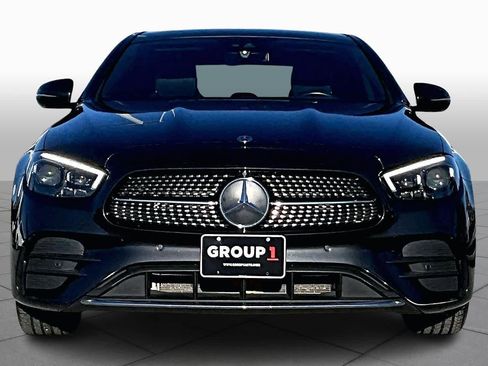 Used 2022 Mercedes-Benz E 350 4MATIC Sedan image 3