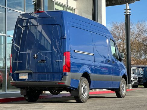 New 2025 Mercedes-Benz Sprinter 2500 image 6
