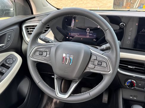 New 2025 Buick Encore GX Preferred image 24