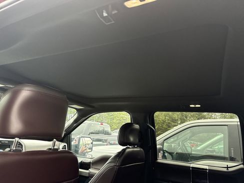 Used 2017 Ford F150 Platinum w/ Equipment Group 701A Luxury image 16