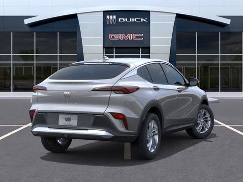 New 2025 Buick Envista Preferred image 4