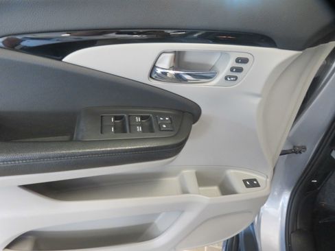 Used 2017 Honda Pilot Touring image 14