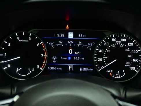 Used 2023 Nissan Altima 2.0 SR image 24