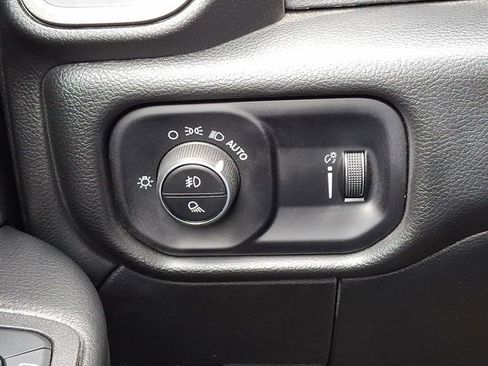 Used 2025 RAM 5500 Tradesman image 27