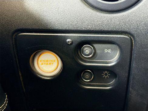 Used 2005 Lotus Elise image 20