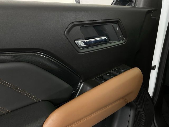 Used 2025 GMC Canyon AT4 w/ Nightfall Edition AWD/4WD image 27