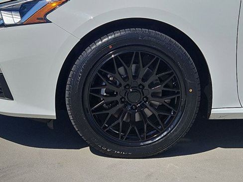 Used 2021 Nissan Altima 2.5 S FWD image 32