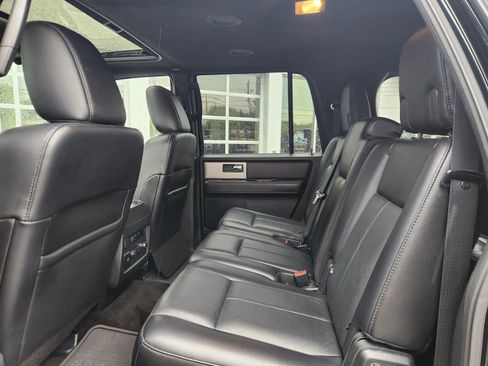Used 2017 Ford Expedition EL Limited w/ Equipment Group 301A AWD/4WD image 37