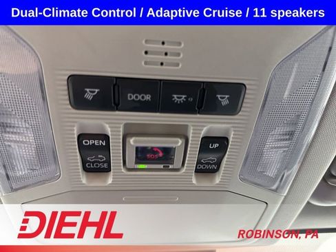 Used 2025 Toyota RAV4 Limited AWD/4WD image 36