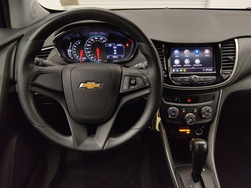 Used 2020 Chevrolet Trax LS FWD image 22