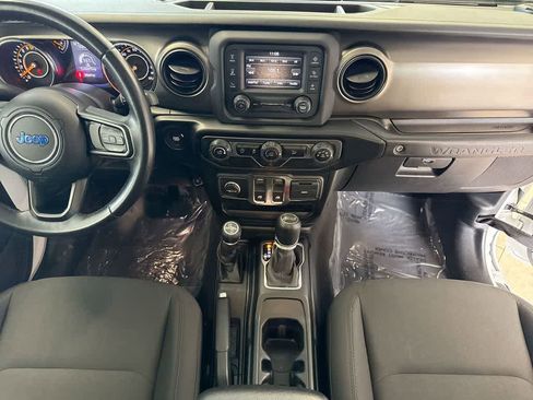 Used 2020 Jeep Wrangler Sport image 29