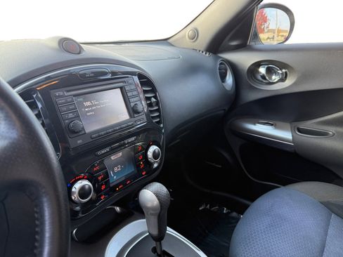 Used 2014 Nissan Juke SV w/ Navigation Package image 12