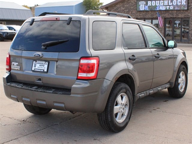 Used 2010 Ford Escape XLT AWD/4WD image 9