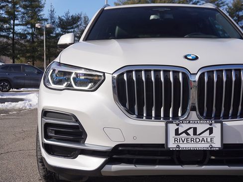 Used 2023 BMW X5 xDrive40i w/ Executive Package image 19
