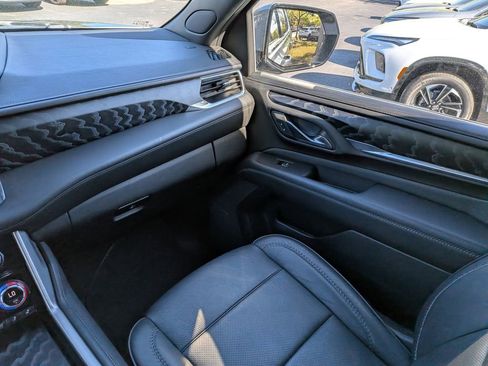 Used 2023 GMC Yukon Denali image 19