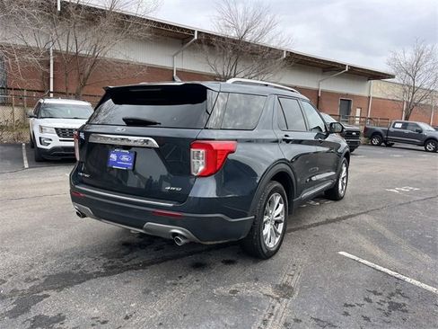 Certified 2023 Ford Explorer Limited w/ Limited Technology Package image 3