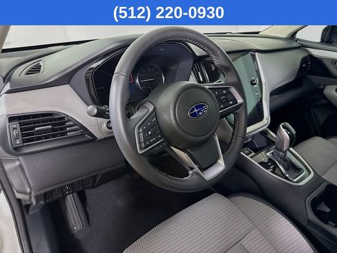 Used 2025 Subaru Outback Premium AWD/4WD image 10