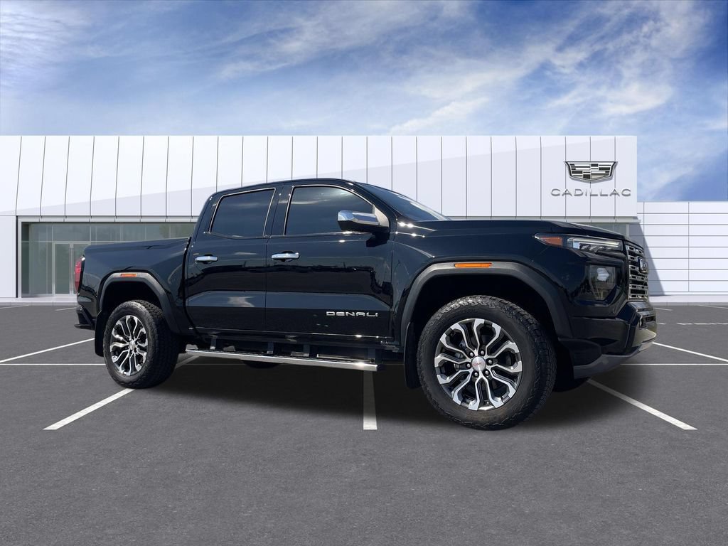 Used 2023 GMC Canyon Denali AWD/4WD image 1