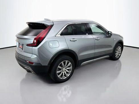 Used 2023 Cadillac XT4 Premium Luxury AWD/4WD image 7