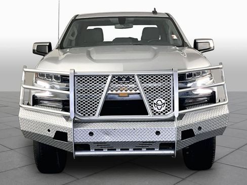 Used 2022 Chevrolet Silverado 1500 LT w/ Z71 Off-Road Package AWD/4WD image 4