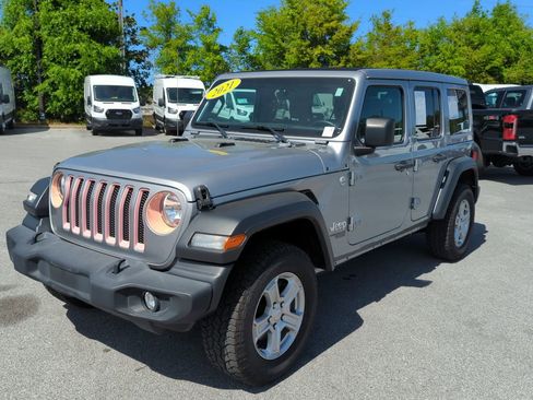Used 2021 Jeep Wrangler Unlimited Sport w/ Sun And Sound Package AWD/4WD image 15