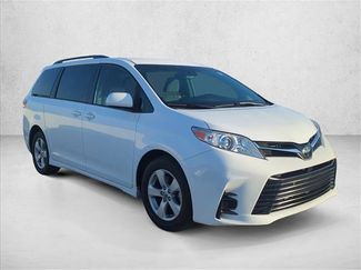 Certified 2020 Toyota Sienna LE FWD video 3