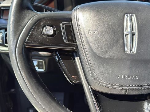 Used 2020 Lincoln Aviator Reserve w/ Equipment Group 202A image 17