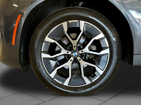 Used 2025 BMW X3 xDrive30i AWD/4WD image 10