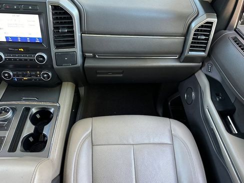 Used 2020 Ford Expedition XLT w/ Equipment Group 202A image 31