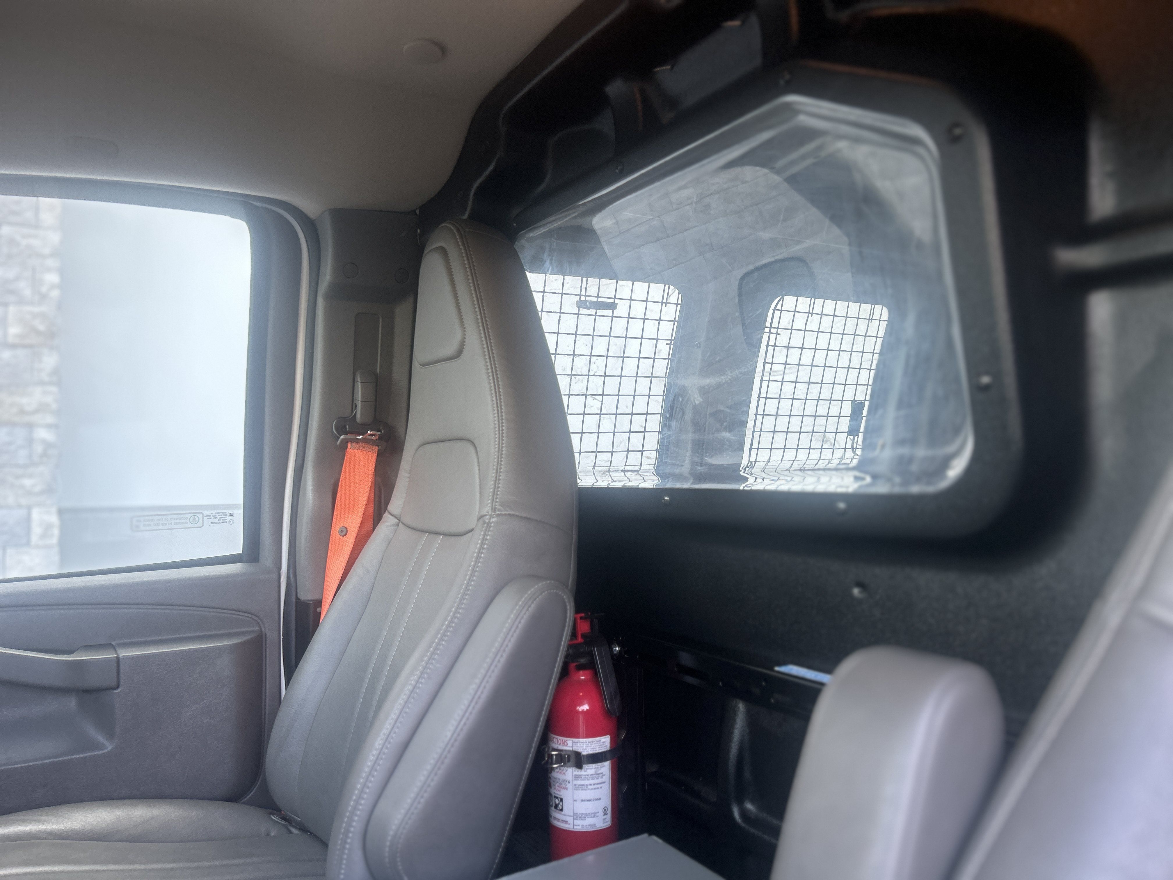 Used 2017 Chevrolet Express 2500 RWD image 12
