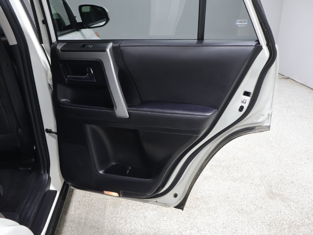 Used 2024 Toyota 4Runner SR5 Premium w/ Moonroof Package AWD/4WD image 22