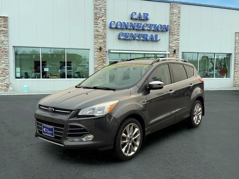 Used 2016 Ford Escape SE w/ SE Chrome Package AWD/4WD image 1
