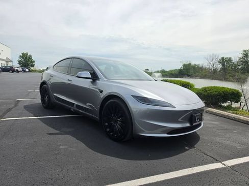 Used 2025 Tesla Model 3 Long Range RWD image 64
