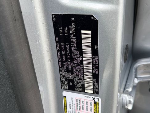 Used 2024 Lexus RX 350 Premium w/ Cold Area Package AWD/4WD image 28