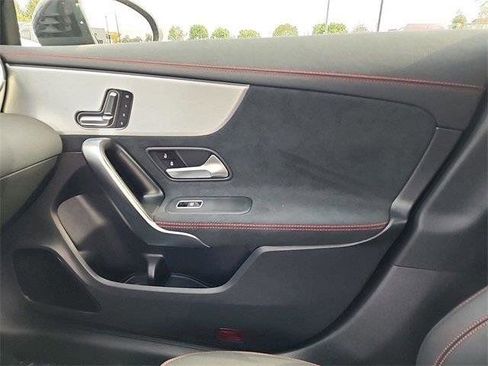 Certified 2025 Mercedes-Benz CLA 250 4MATIC image 22