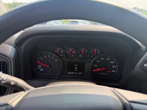 Used 2025 Chevrolet Silverado 1500 Custom w/ Turbomax Blackout Package AWD/4WD image 16