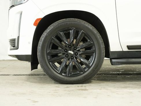 Used 2022 Cadillac Escalade ESV Sport w/ Touring Package image 42